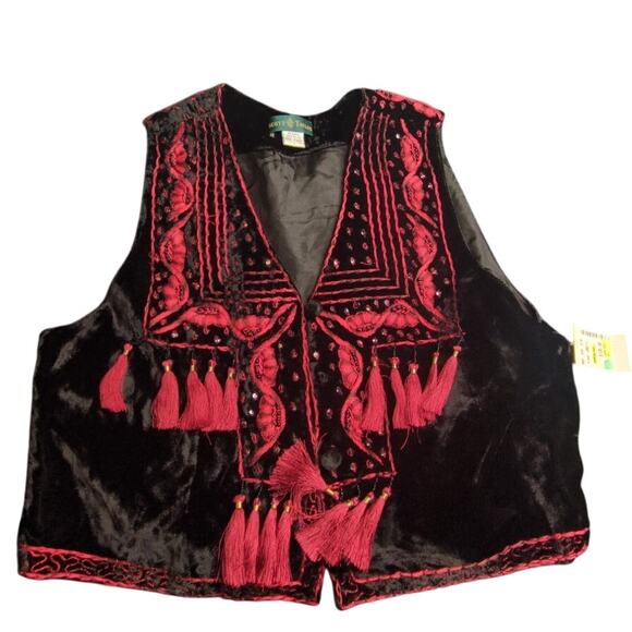 Scott & Taylor Tops - Scott Taylor NWT Deadstock Sz L Crushed Velvet Black and Red Cropped Vest FLAW